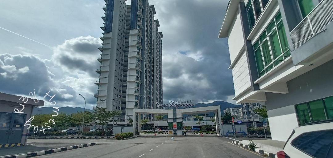 Rizqi Muslim Homestay Meru Casa Kayangan Ипох Экстерьер фото