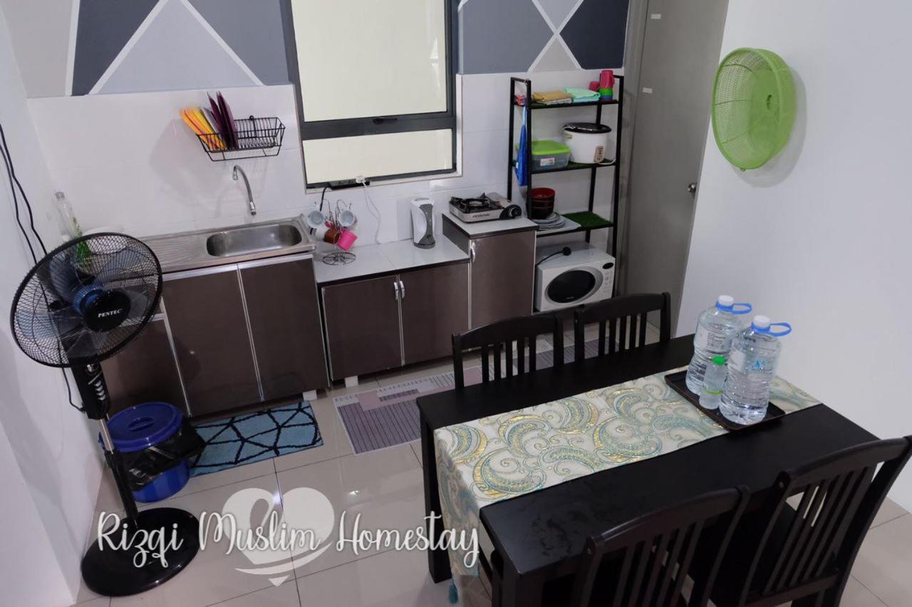 Rizqi Muslim Homestay Meru Casa Kayangan Ипох Экстерьер фото